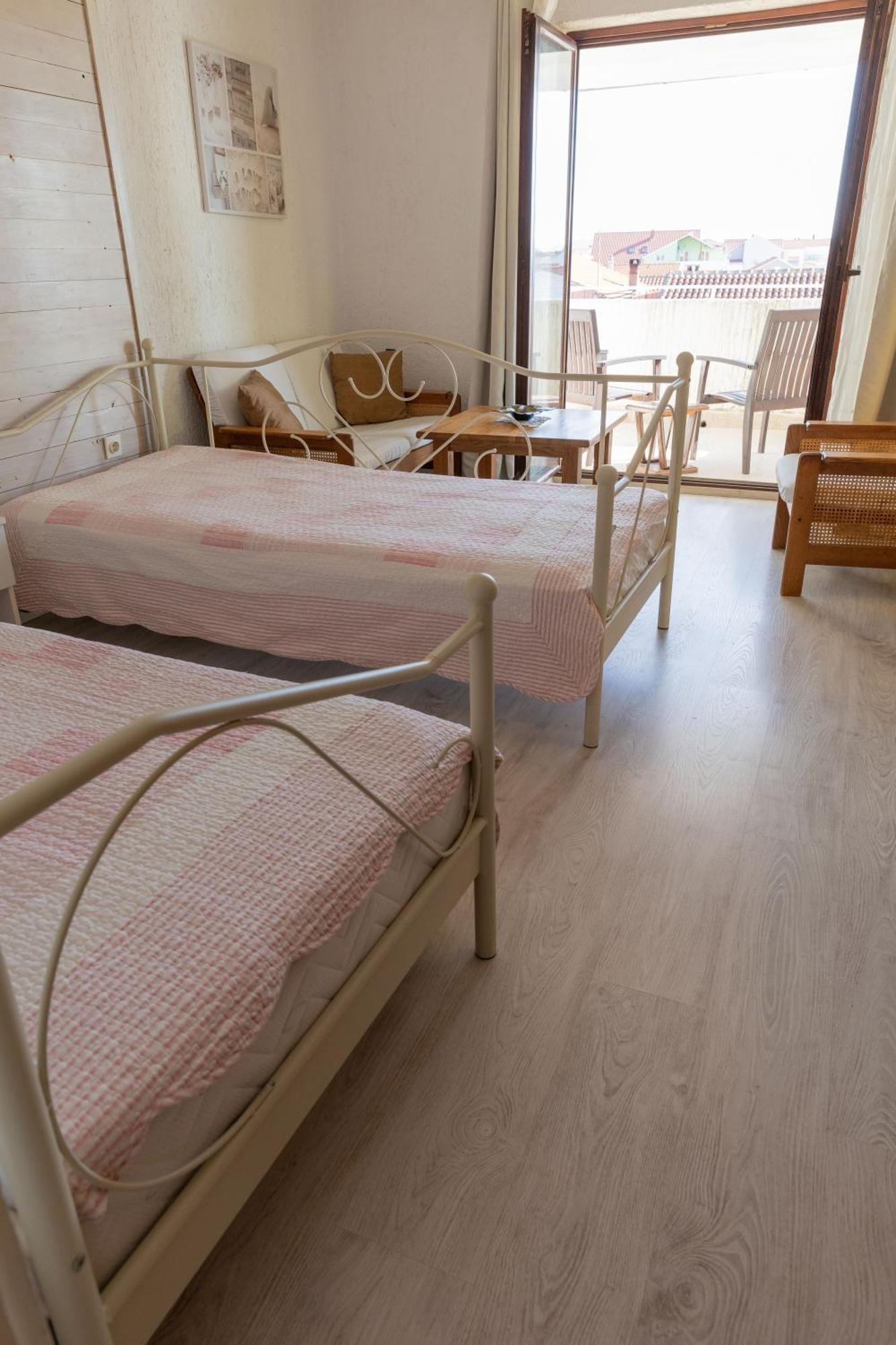 Apartmani Trlaja Vodice Ngoại thất bức ảnh