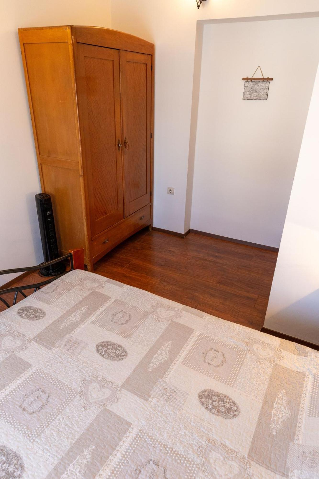 Apartmani Trlaja Vodice Ngoại thất bức ảnh