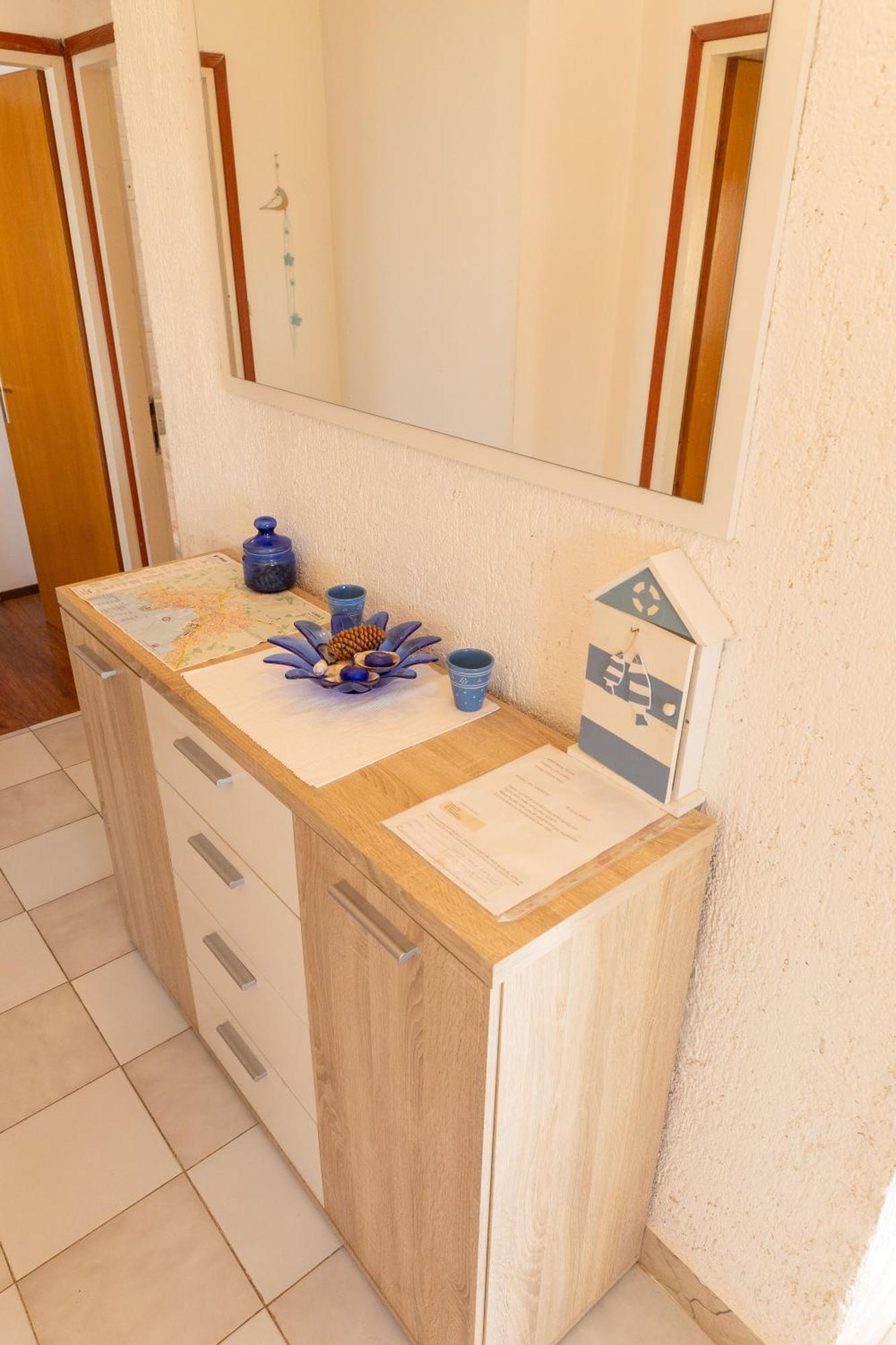 Apartmani Trlaja Vodice Ngoại thất bức ảnh